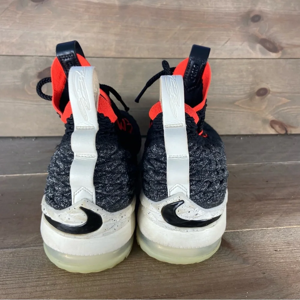 Nike Lebron 15 kids youth size 7 shoes black athletic basketball sneakers